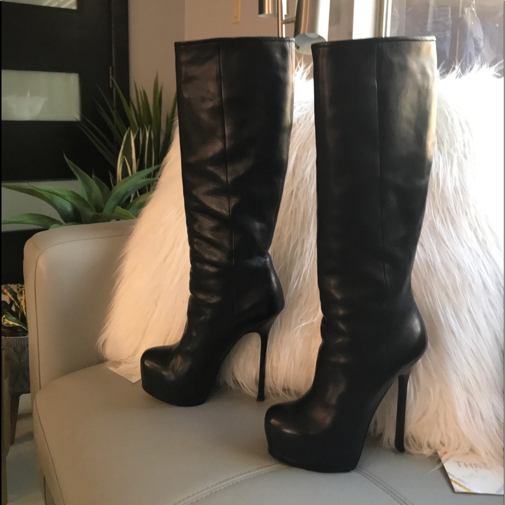 Authentic Yves Saint Laurent Tribtoo Boots